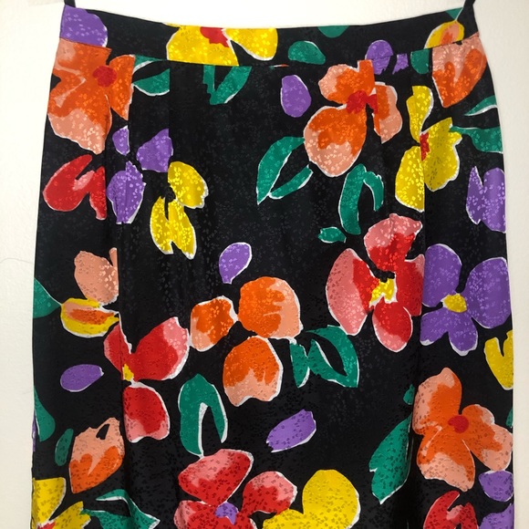 Vintage Floral Midi Zipper Skirt Size 6/28 - Picture 2 of 8